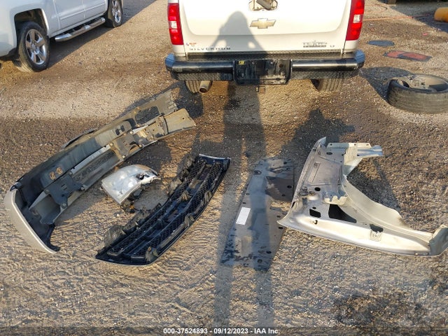 2009 CHEVROLET SILVERADO 1500 LT VIN: 3GCEC23J39G180192