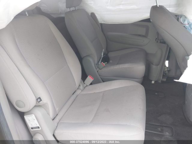 KNDMB5C11G6204424 KIA SEDONA LX