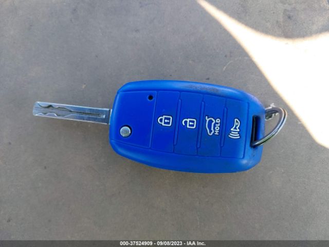 KNDJN2A20K7023046 KIA Soul Base
