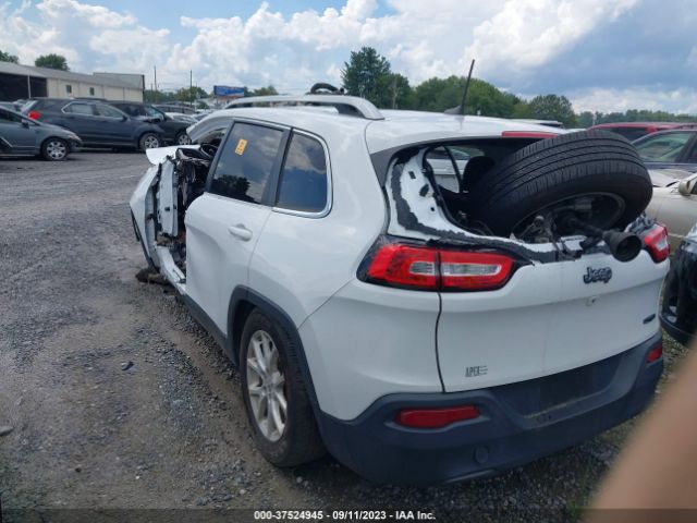 1C4PJLCB6HD233489 Jeep Cherokee Latitude