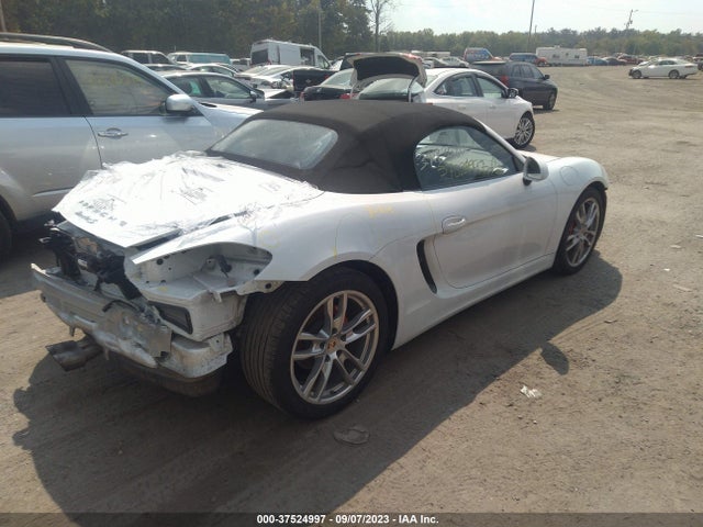 2013 PORSCHE BOXSTER S VIN: WP0CB2A83DS132526
