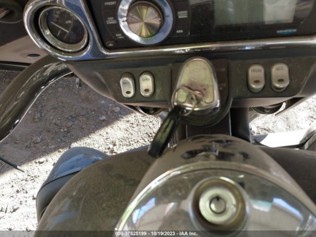 2008 HARLEY-DAVIDSON FLHTCUI 1HD1FC4158Y693330 Photo 10