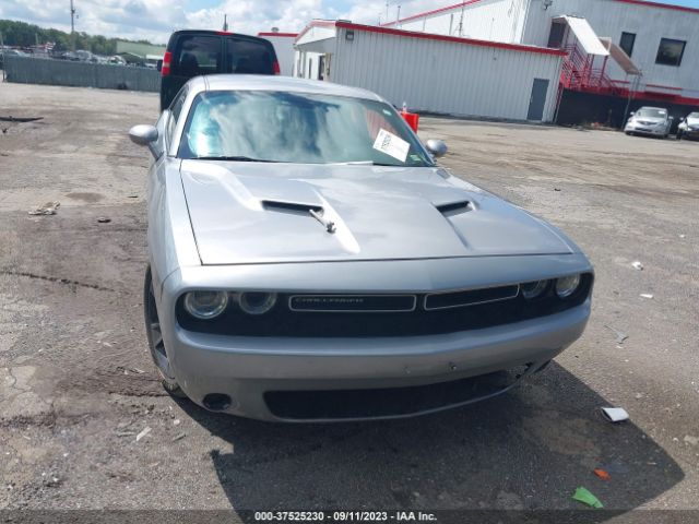 2C3CDZAG5FH850118 Dodge Challenger Sxt
