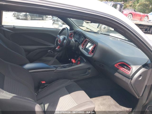 2C3CDZAG5FH850118 Dodge Challenger Sxt