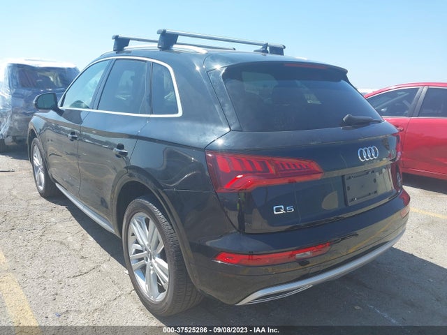 WA1BNAFY3K2139067 Audi Q5 Premium Plus