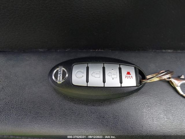 JN8AT2MV5HW269069 Nissan ROGUE SV