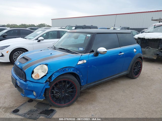 2007 MINI COOPER HARDTOP WMWMF735X7TT82060 Photo 1