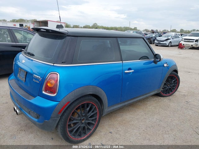 2007 MINI COOPER HARDTOP WMWMF735X7TT82060 Photo 3
