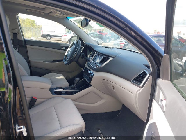 Hyundai Tucson Value 2017 KM8J33A25HU554065 Image 5