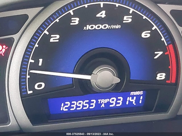 2010 HONDA CIVIC CPE LX VIN: 2HGFG1B69AH537168