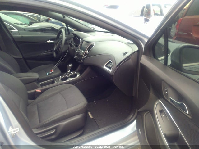 Chevrolet Cruze Lt Auto 2017 1G1BE5SMXH7128345 Image 5