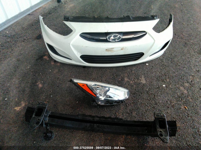 2015 HYUNDAI ACCENT GLS VIN: KMHCT4AE1FU920139