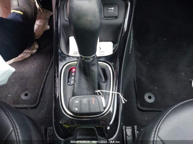 3C4NJCBB8JT327320 Jeep Compass Altitude