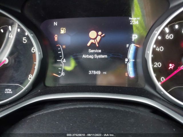 3C4NJCBB8JT327320 Jeep Compass Altitude