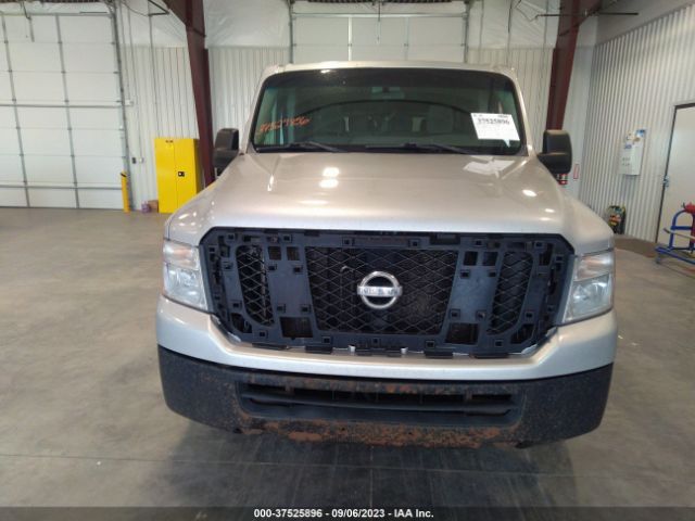5BZBF0AA6EN160215 Nissan Nvp S