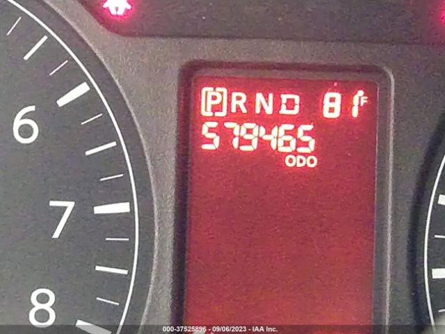 5BZBF0AA6EN160215 Nissan Nvp S
