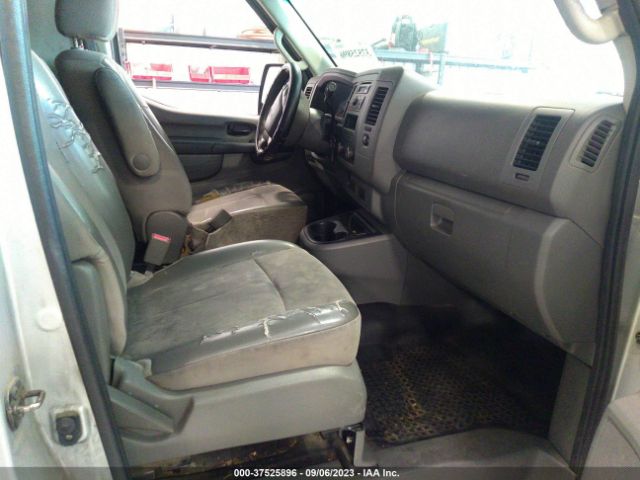 5BZBF0AA6EN160215 Nissan Nvp S