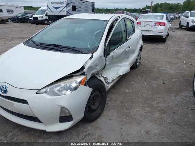 Toyota Prius C One/three/two/four 2014 JTDKDTB33E1080711 Image 6