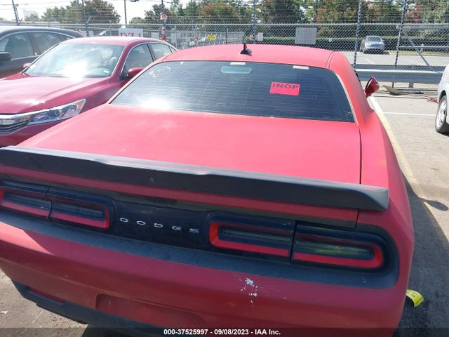 Dodge Challenger 392 Hemi Scat Pack Shaker 2018 2C3CDZFJXJH236548 Image 16