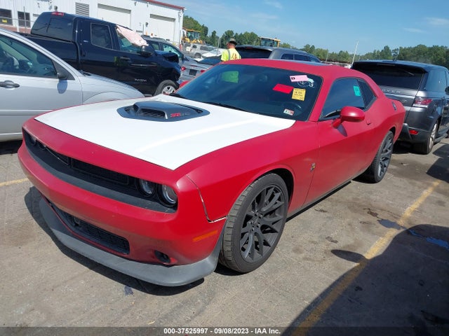 Dodge Challenger 392 Hemi Scat Pack Shaker 2018 2C3CDZFJXJH236548 Image 2