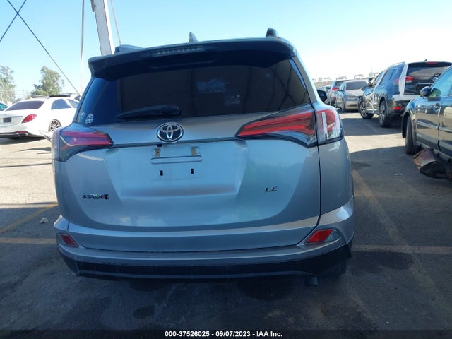 Toyota RAV4 LE 2018 JTMZFREV7JJ176537 Image 16