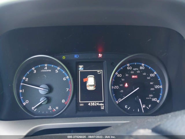 Toyota RAV4 LE 2018 JTMZFREV7JJ176537 Image 7
