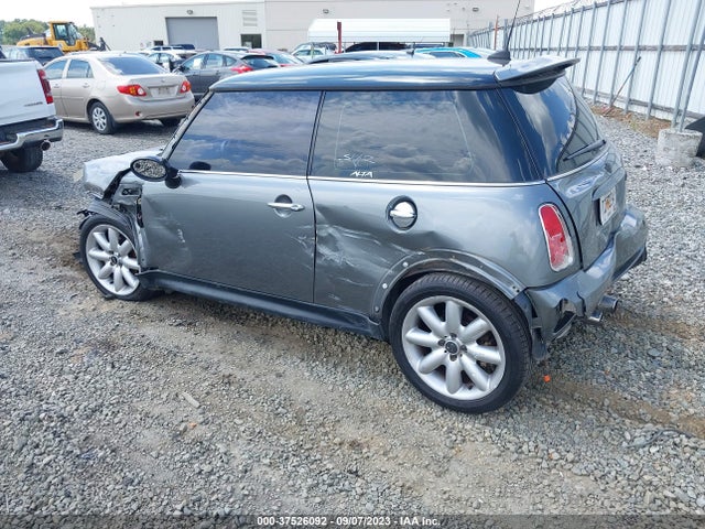 2006 MINI COOPER HARDTOP WMWRE33566TL24561 Photo 2