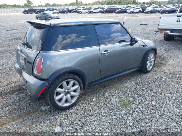 2006 MINI COOPER HARDTOP WMWRE33566TL24561 Photo 3