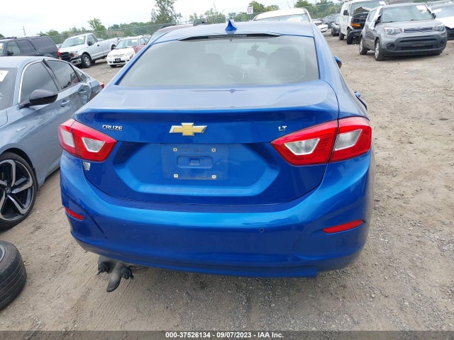 Chevrolet CRUZE LT 2018 1G1BE5SM6J7196907 Image 16