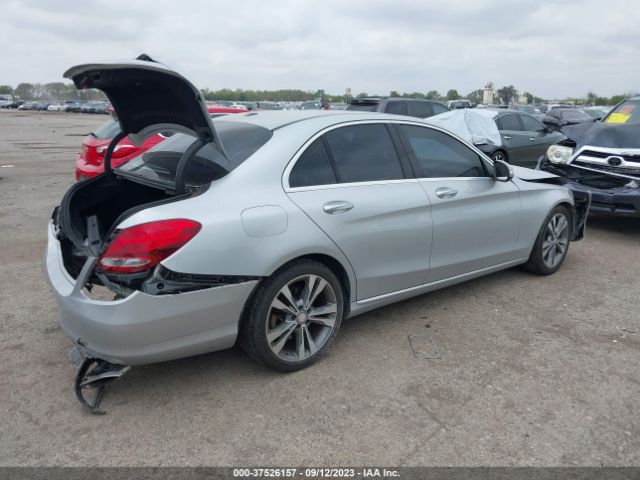 55SWF4JB5FU051597 Mercedes-Benz C-class C 300