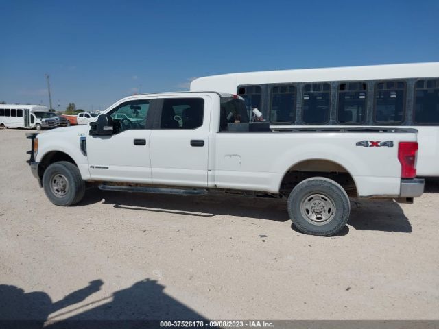 1FT7W2BT4HEE63290 Ford Super Duty F-250 Srw Lariat/platinum