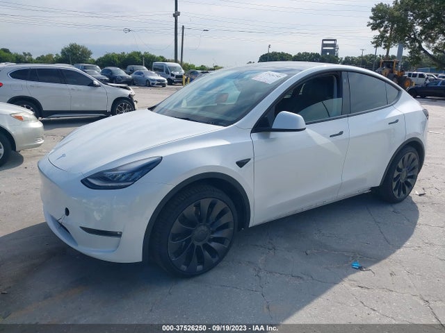 5YJYGDED6MF103593 Tesla Model Y Standard Range