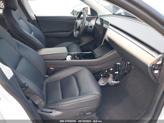 5YJYGDED6MF103593 Tesla Model Y Standard Range