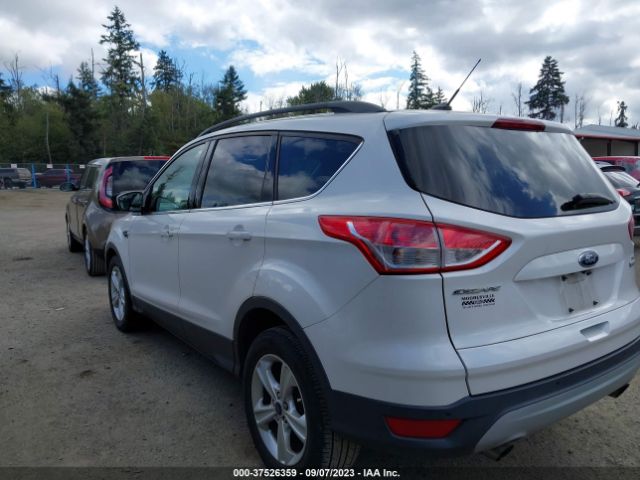 1FMCU0GX3GUB95823 Ford ESCAPE SE