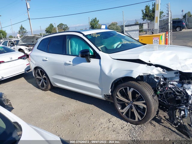 Volvo Xc60 Recharge Ultimate Dark Theme 2023 YV4H60DX2P1339725 Image 13
