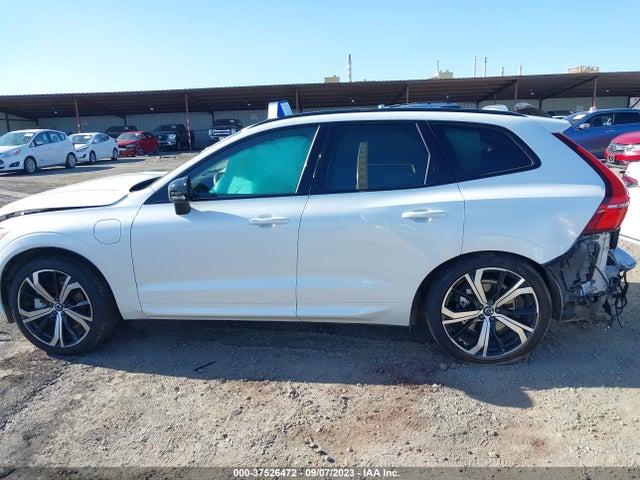 2023 VOLVO XC60 RECHARGE ULTIMATE DARK THEME VIN: YV4H60DX2P1339725
