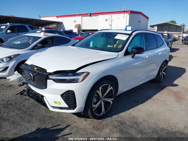 Volvo Xc60 Recharge Ultimate Dark Theme 2023 YV4H60DX2P1339725 Image 2
