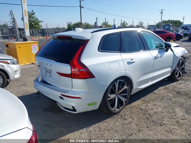 Volvo Xc60 Recharge Ultimate Dark Theme 2023 YV4H60DX2P1339725 Image 4