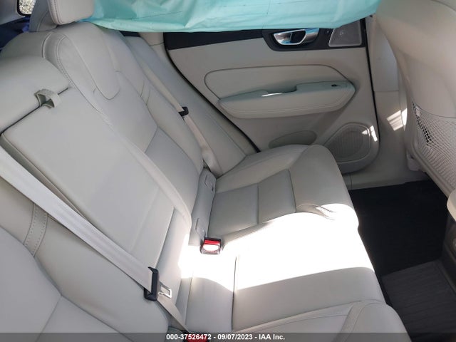 Volvo Xc60 Recharge Ultimate Dark Theme 2023 YV4H60DX2P1339725 Image 8