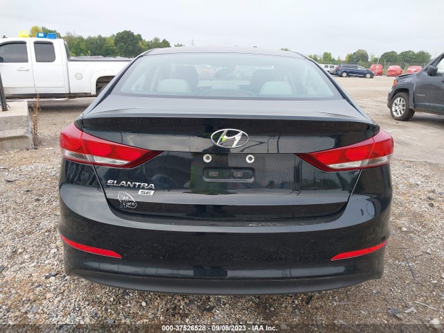 Hyundai ELANTRA SE 2018 5NPD74LF4JH266257 Image 9