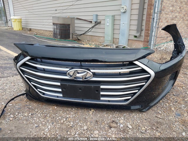 Hyundai ELANTRA SE 2018 5NPD74LF4JH266257 Image 4