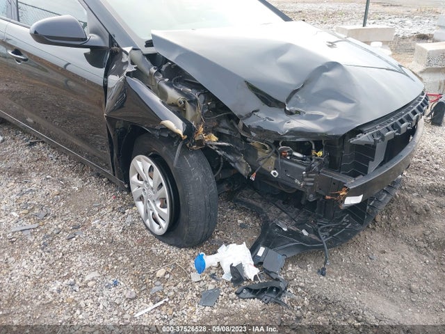 Hyundai ELANTRA SE 2018 5NPD74LF4JH266257 Image 13