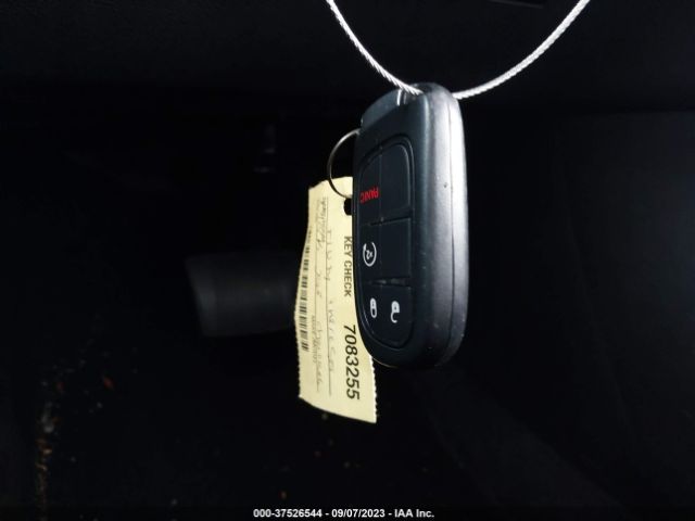 1C4PJLDB1HW522198 Jeep Cherokee Limited