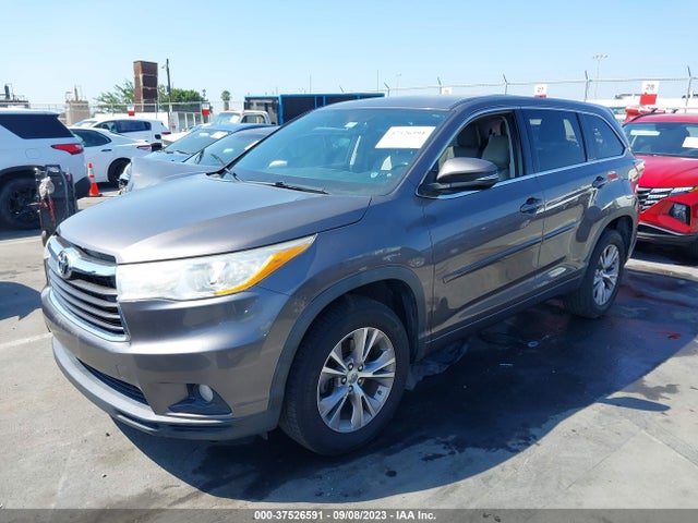 Toyota Highlander Le 2014 5TDZKRFH9ES020769 Image 2
