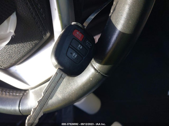 Toyota Highlander Le 2016 5TDBKRFH2GS301333 Image 11
