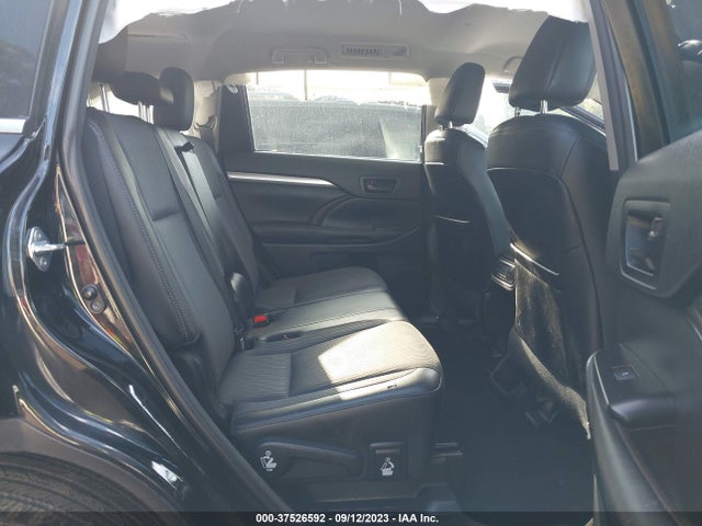 Toyota Highlander Le 2016 5TDBKRFH2GS301333 Image 8
