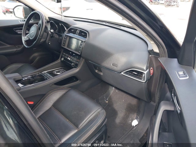 2017 JAGUAR F-PACE SADCK2BV9HA061420 Photo 4
