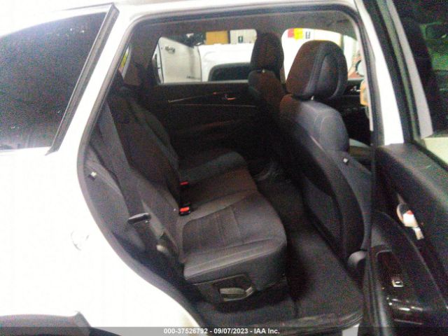 5XYPGDA51GG180489 KIA SORENTO LX