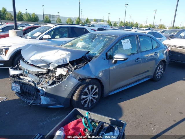 Toyota Corolla Hybrid Le 2022 JTDEAMDE5NJ039622 Image 2
