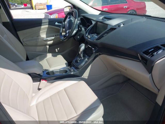 1FMCU9JXXEUC21568 Ford Escape Titanium
